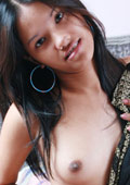 hot filipina babe reveals her boobs